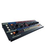 Roland JU-06A
