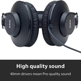 AKG K52