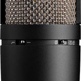 AKG P420